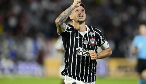Corinthians recebe o Rosario Central às 21h30 em noite decisiva pela Libertadores