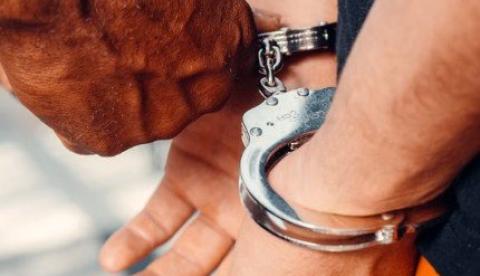 Homem é preso após descumprir medida protetiva contra ex e ameaçar a mãe no Centro