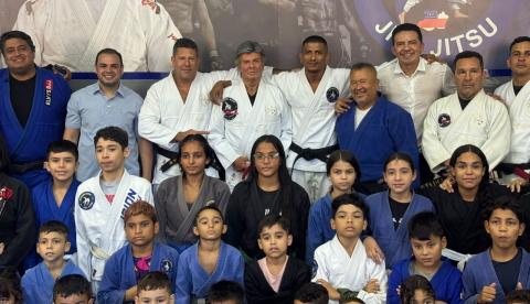 Com presença de Luiz Fux, Roberto Cidade reforça apoio a projeto social de jiu-jitsu no Ouro Verde