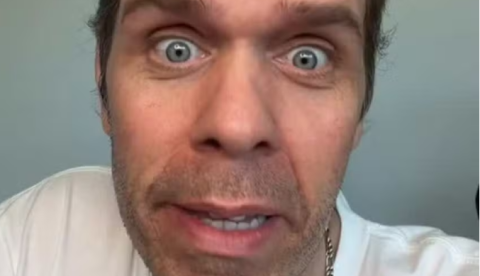 Perez Hilton é hospitalizado após transmitir ao vivo automutilação