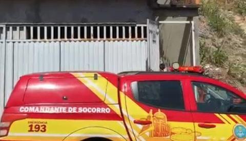 Pais são indiciados por abandono de incapaz após incêndio que matou dois irmãos em Manaus