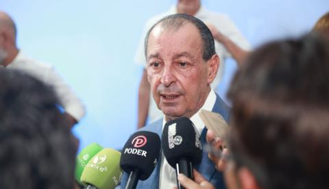 Omar Aziz defende ampliação de escolas de tempo integral e valorização de professores