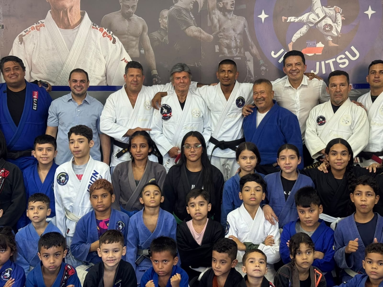 Com presença de Luiz Fux, Roberto Cidade reforça apoio a projeto social de jiu-jitsu no Ouro Verde