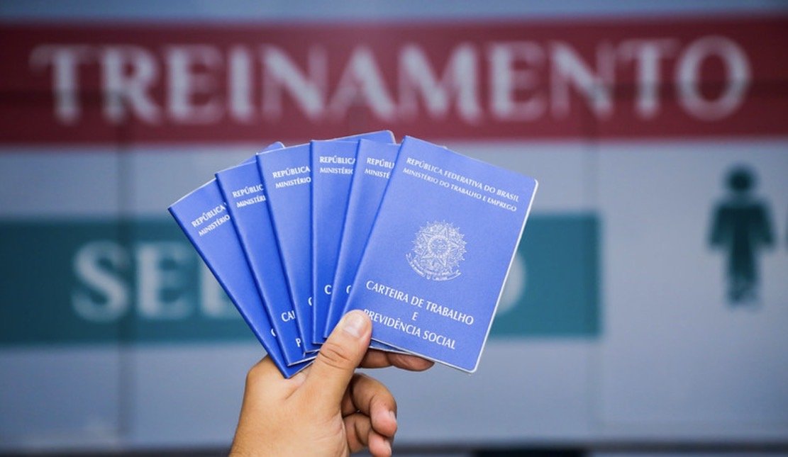 Agente de portaria, auxiliar de produção, e mais: confira vagas do Sine Manaus