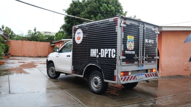 Motorista de 35 anos morre após colidir carro contra muro na avenida Camapuã