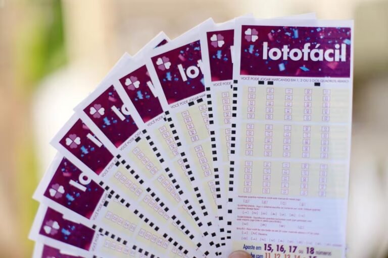 Quatro apostas acertam a Lotofácil e levam R$ 846 mil cada