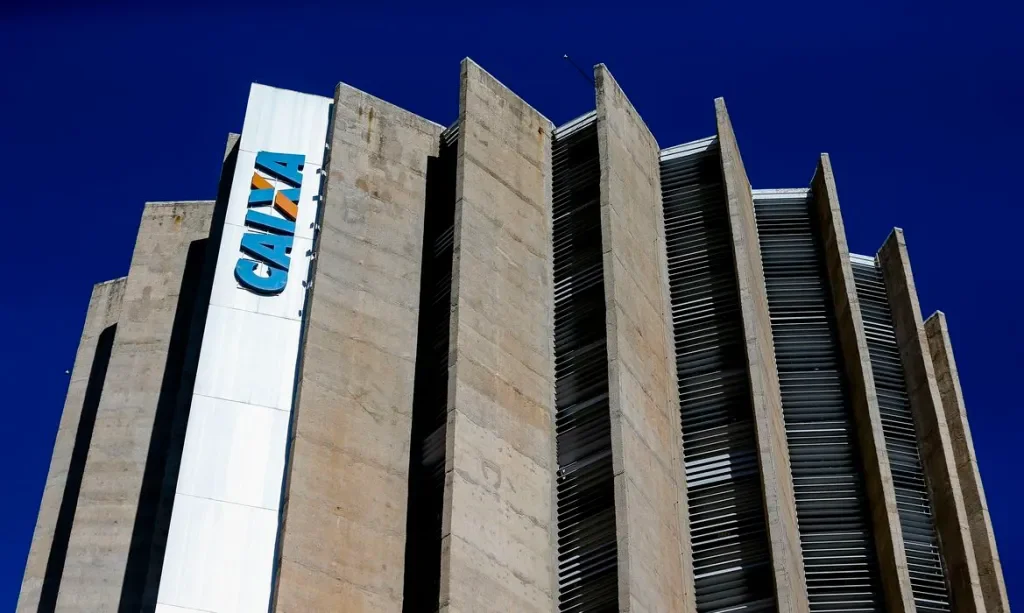 PF investiga fraude de R$ 45 milhões contra clientes da Caixa e aponta vazamento na Justiça
