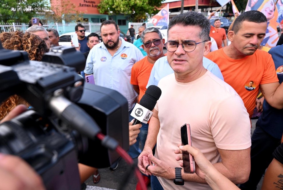 David Almeida promete complexo de saúde e ponte na Colônia Antônio Aleixo