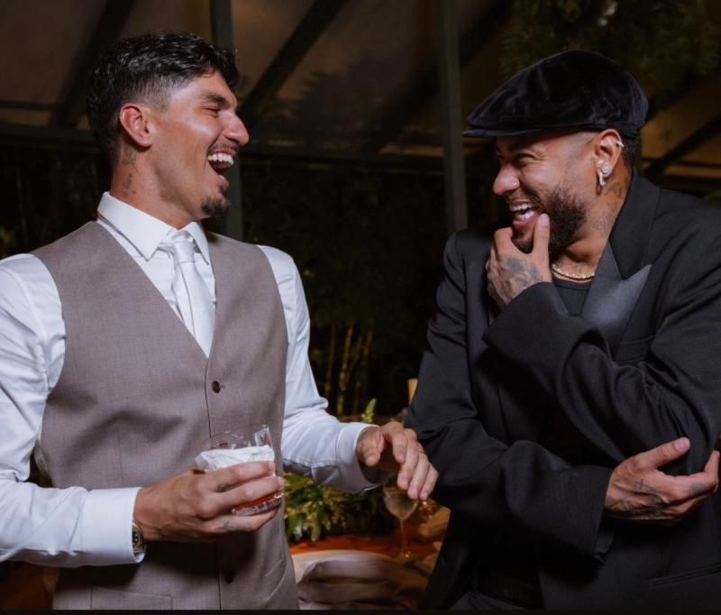 Neymar explica gafe no casamento de Gabriel Medina: "Só eu de preto"