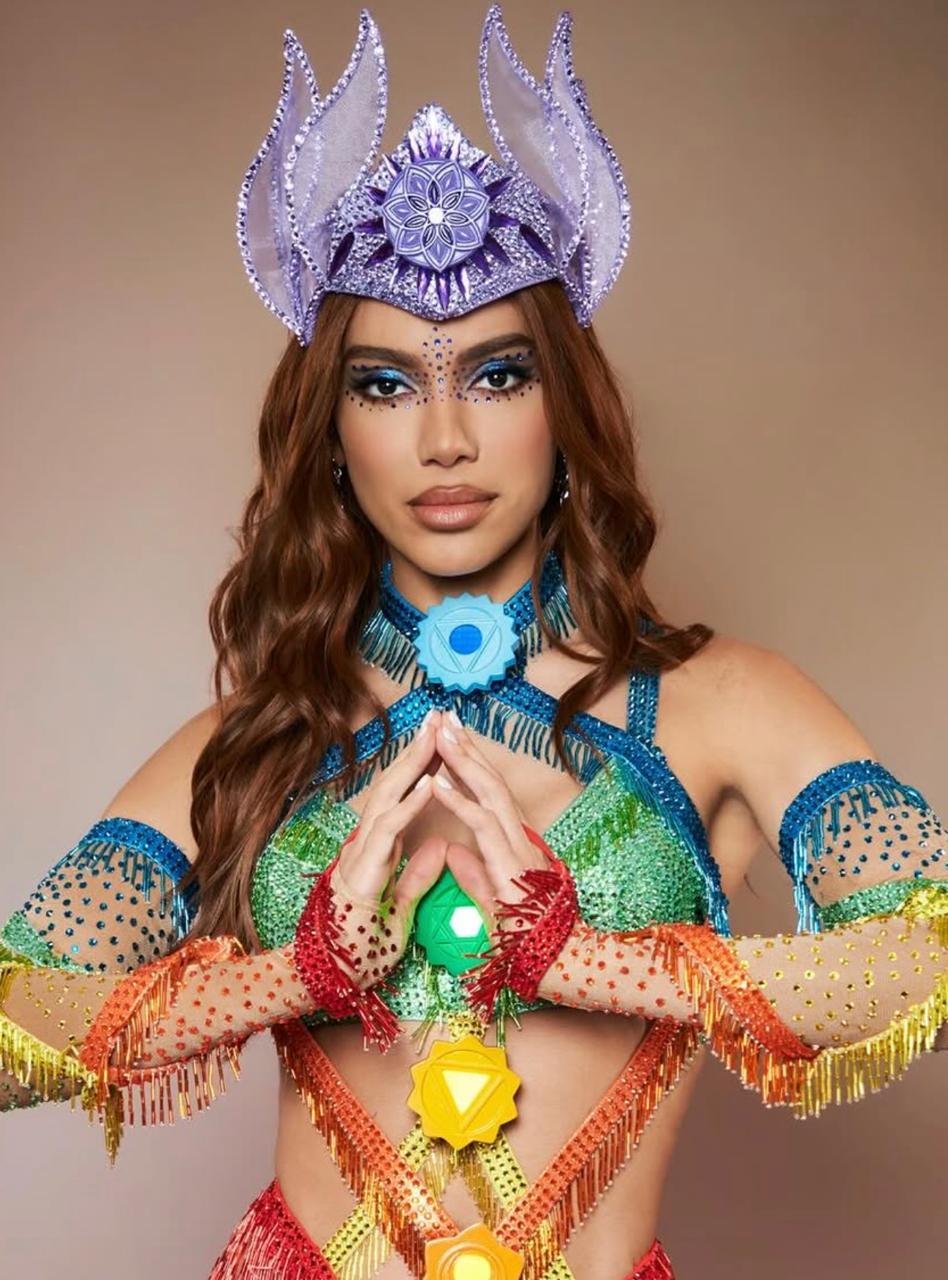 Anitta vai substituir Virginia como rainha de bateria na Grande Rio