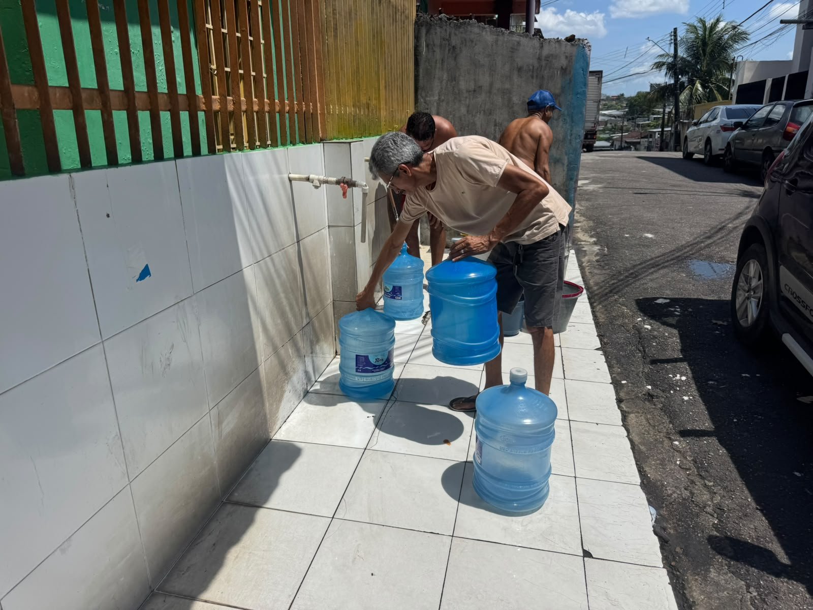 Mais de 40 bairros são afetados pela falta de água nesta terça-feira em Manaus