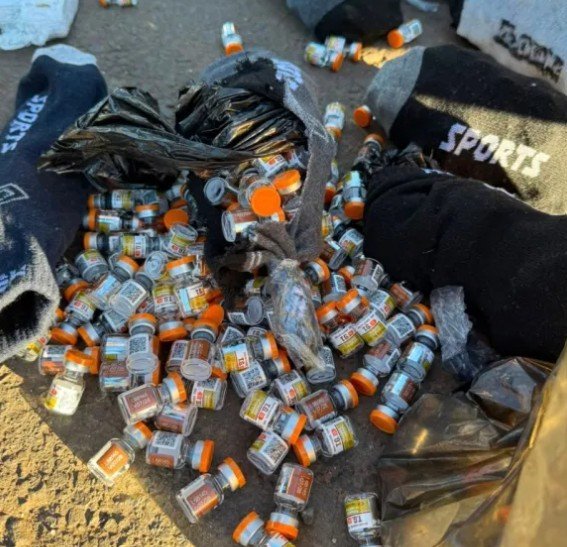 Casal é preso com 1.200 ampolas de tirzepatida escondidas no estepe de carro no Paraná