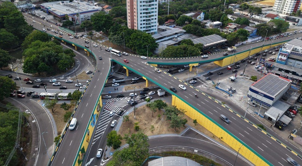 Trânsito alterado: Viaduto em Manaus passa por interdições neste domingo