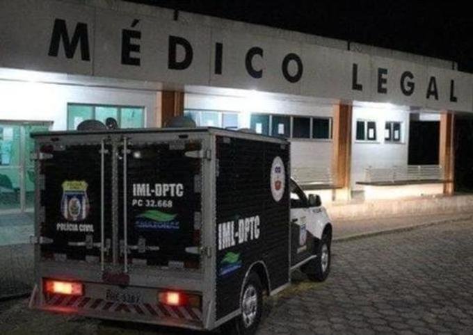 Mulher é morta a golpes de arma branca em Manaus