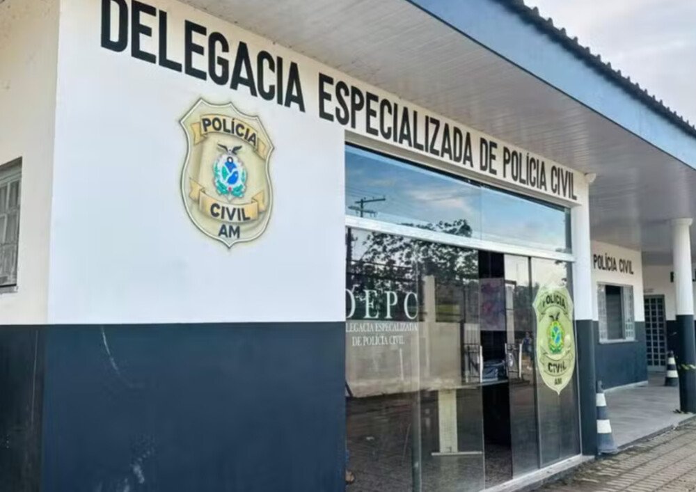 Homem é preso após arremessar lata de cerveja contra escola e ferir aluno em Tefé