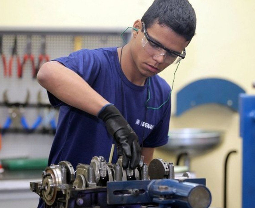 Senai Amazonas oferece 3.673 vagas gratuitas em cursos de qualificação
