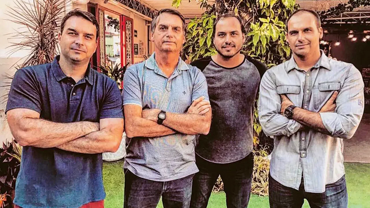 Sem Dia dos Pais: Moraes barra encontro de Bolsonaro com os filhos neste domingo