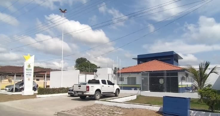 Marido embriagado é preso por perseguir e ameaçar mulher em rua de Urucará