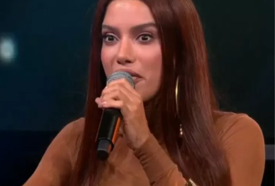 Anitta volta a criticar produção da Globo ao vivo