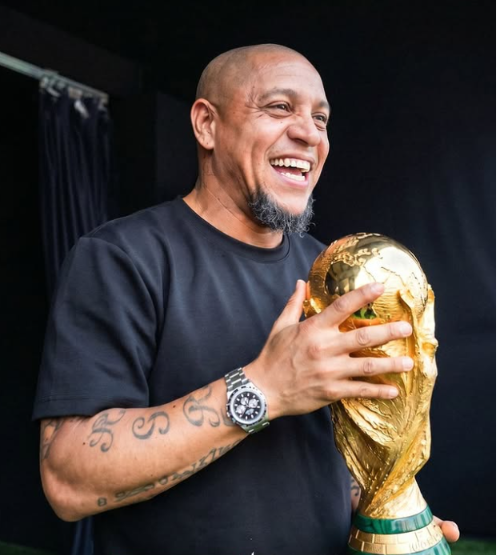 Roberto Carlos revela ter perdido 99% do que ganhou com futebol