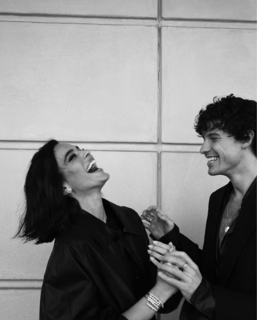 Bruna Marquezine e Shawn Mendes roubam a cena na Semana de Moda de Milão