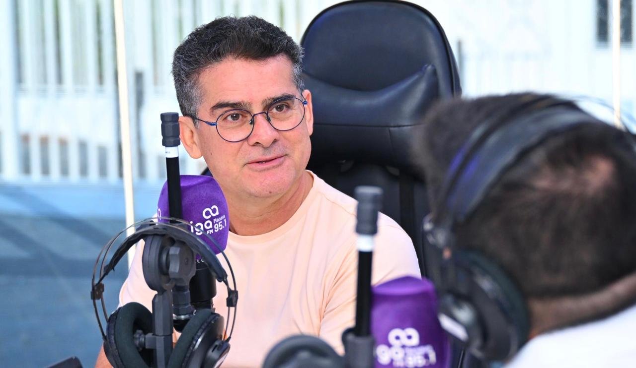 David Almeida propõe dobrar o Auxílio Estadual para R$ 300 visando fortalecer o comércio no Amazonas