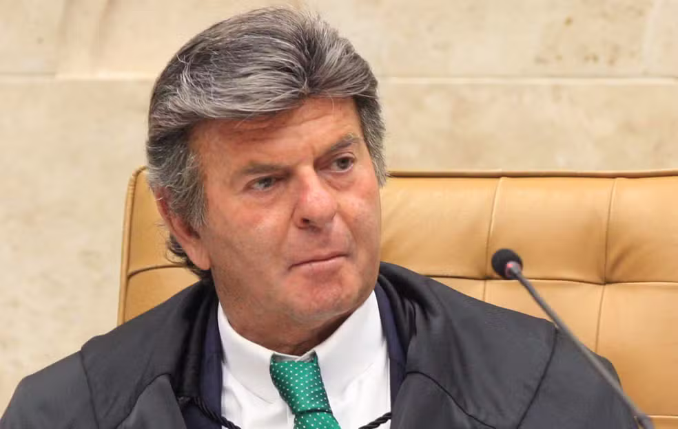 Fux dá 10 dias para Senado revelar entradas de mulher de Moraes, Vorcaro e Lulinha