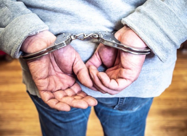 Homem é preso pela Depca suspeito de produzir pornografia infantil em Manaus