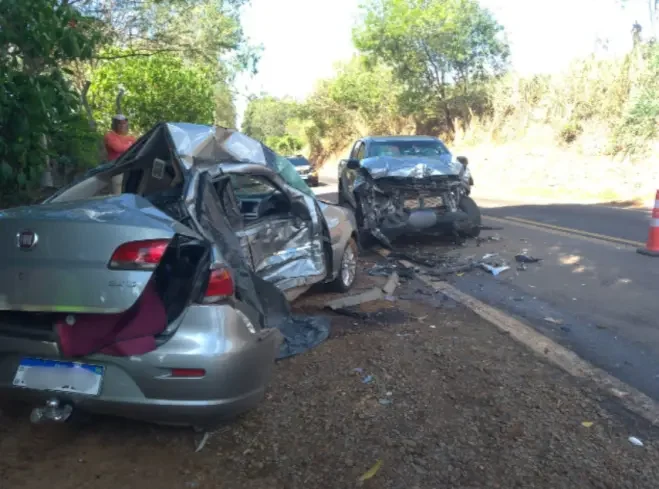 Acidente na MGC-369 mata quatro moradores de Divinópolis no Sul de Minas