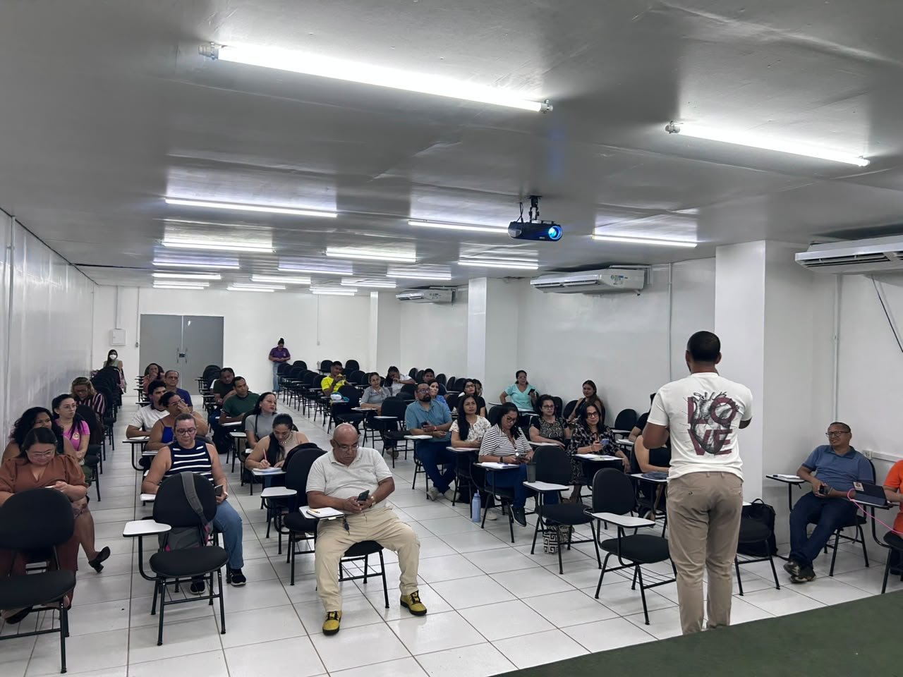 Empreendedores de Manaus podem se inscrever em oficina sobre IA e negócios