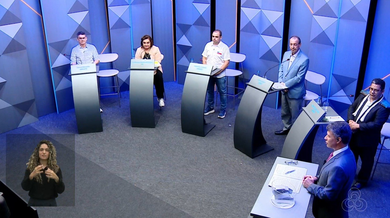 Em último debate, candidatos ao Governo do Amazonas fazem apelo final por votos