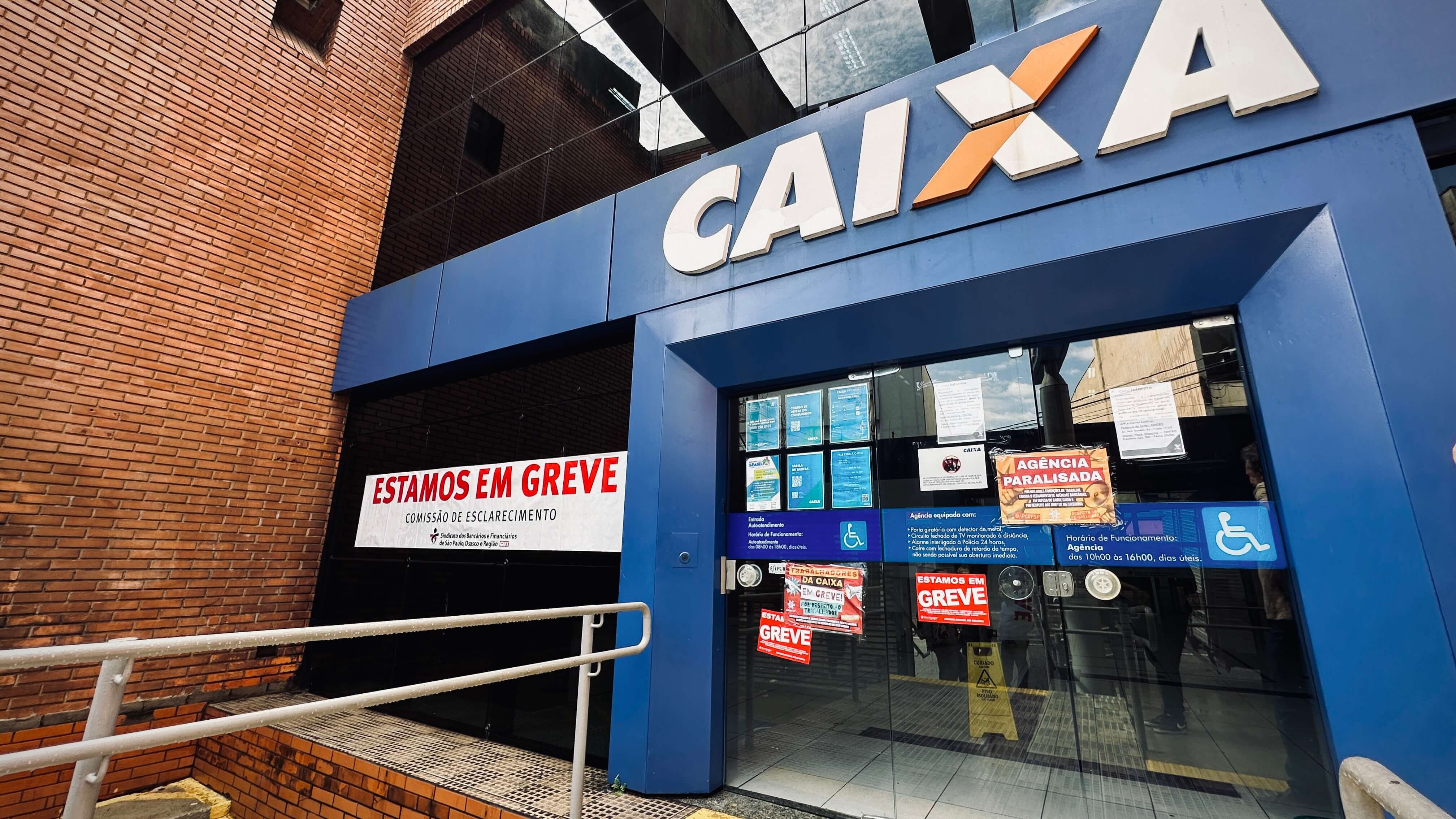 Caixa entra no 15º dia de greve e leva impasse ao TST; veja como ficam os pagamentos