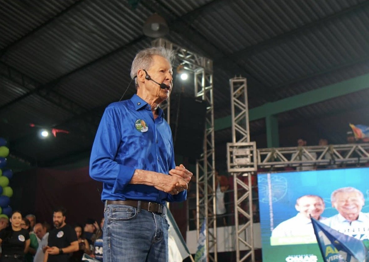 Arthur Virgílio reúne lideranças no Praça 14 e reafirma compromisso com o Amazonas