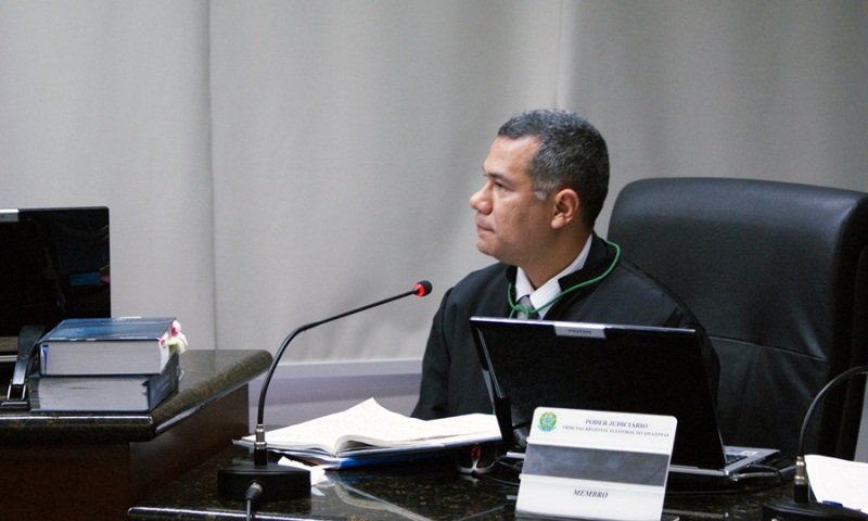 Presidente do TRF1 dá puxão de orelhas  no juiz Ricardo Sales