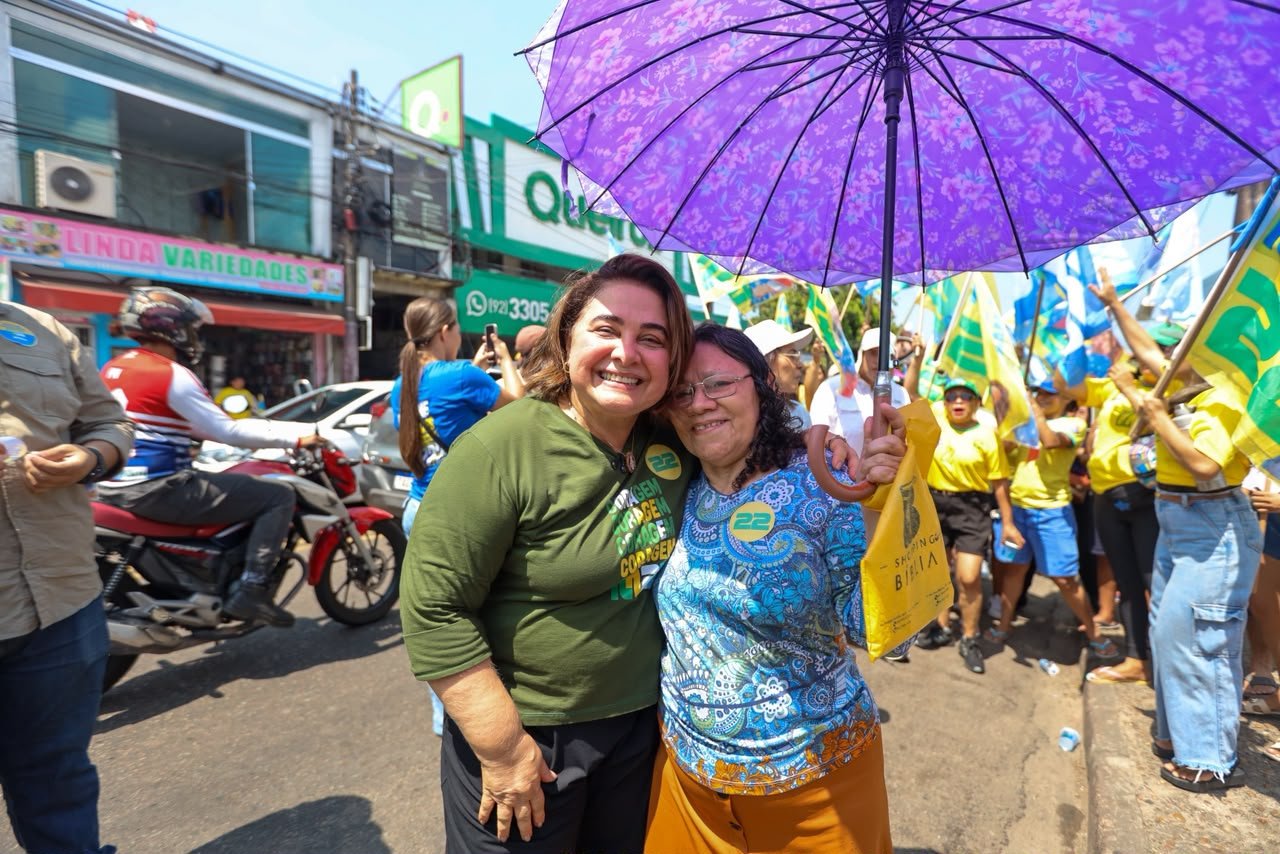 Maria do Carmo leva propostas de governo a moradores do bairro Betânia