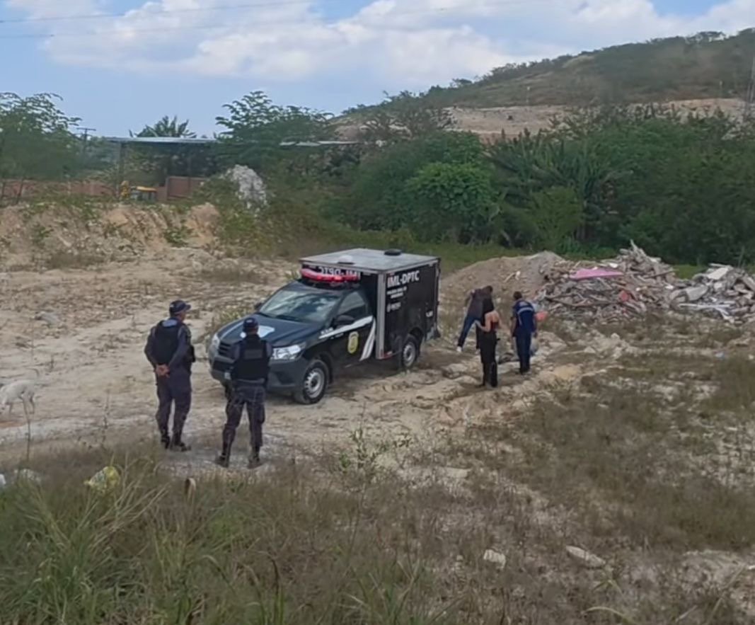 Corpo de homem com corda no pescoço é encontrado na Avenida das Flores