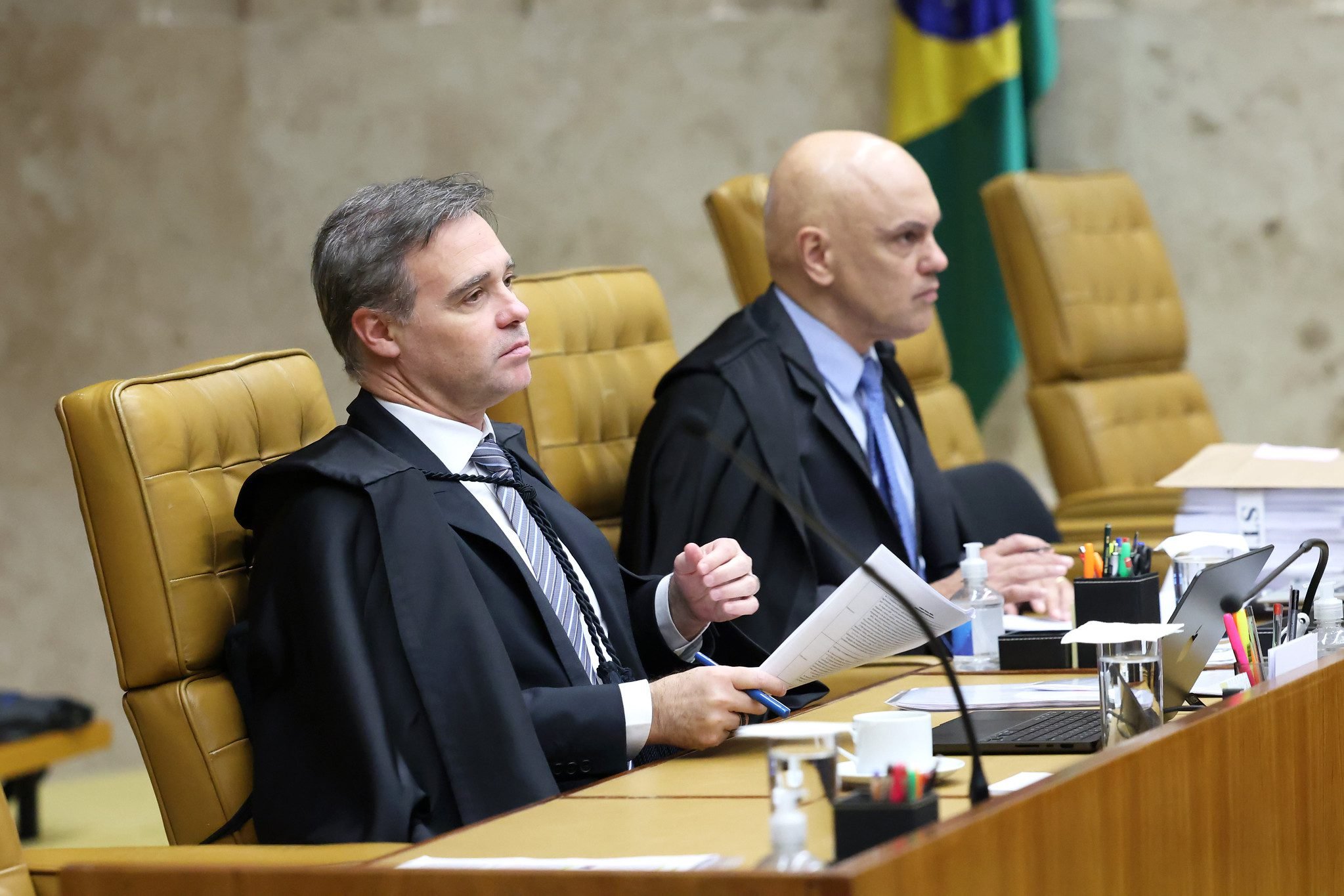 Moraes e Mendonça batem boca no STF após acusação: “Você mente”