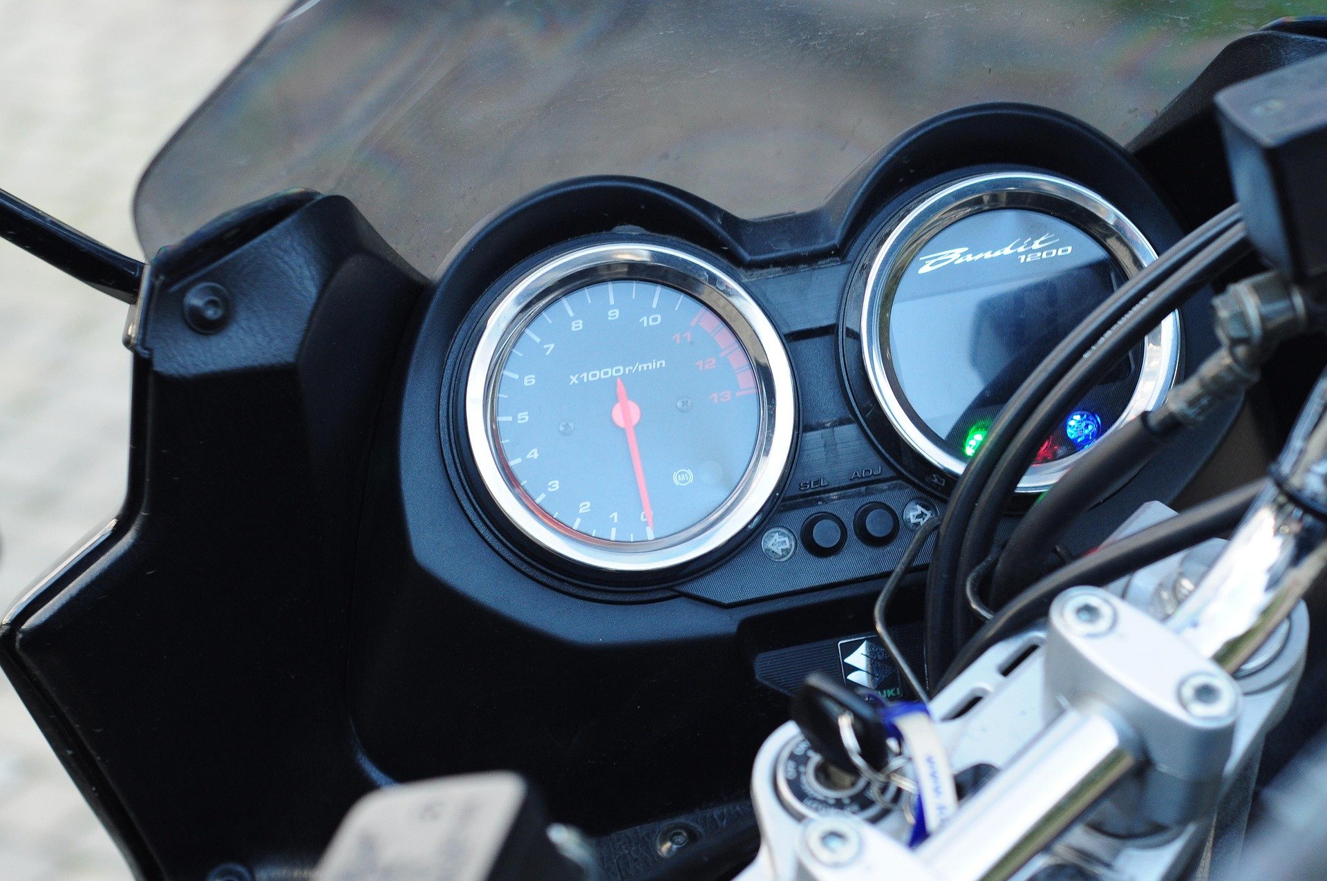 Adolescente de 16 anos morre em acidente entre carro e motocicleta no Novo Aleixo