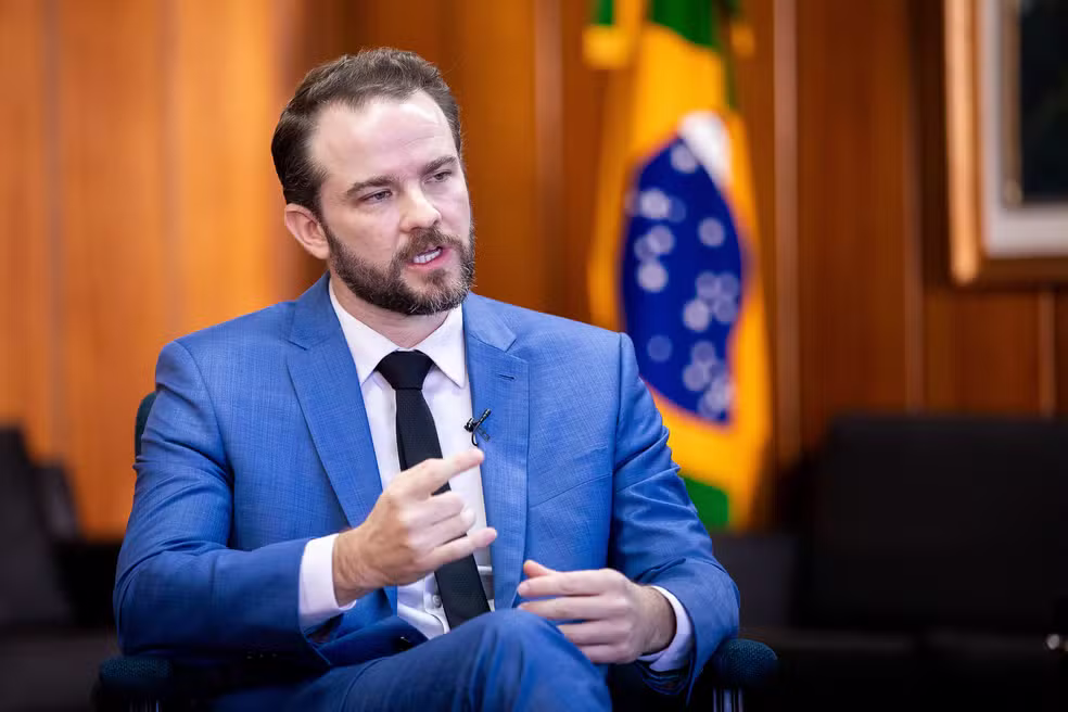 Durigan aponta dinheiro do crime organizado em empresa ligada a filme sobre Bolsonaro