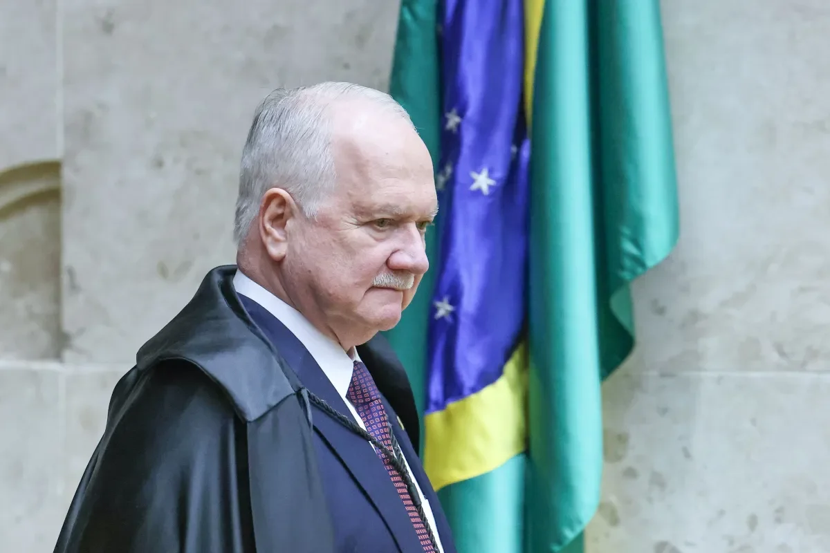 Fachin avalia antecipar voto e acelerar decisão sobre investigação contra Moraes