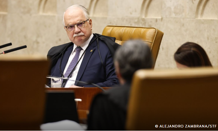 Fachin separa processos e fixa data para analisar caso de Mendonça