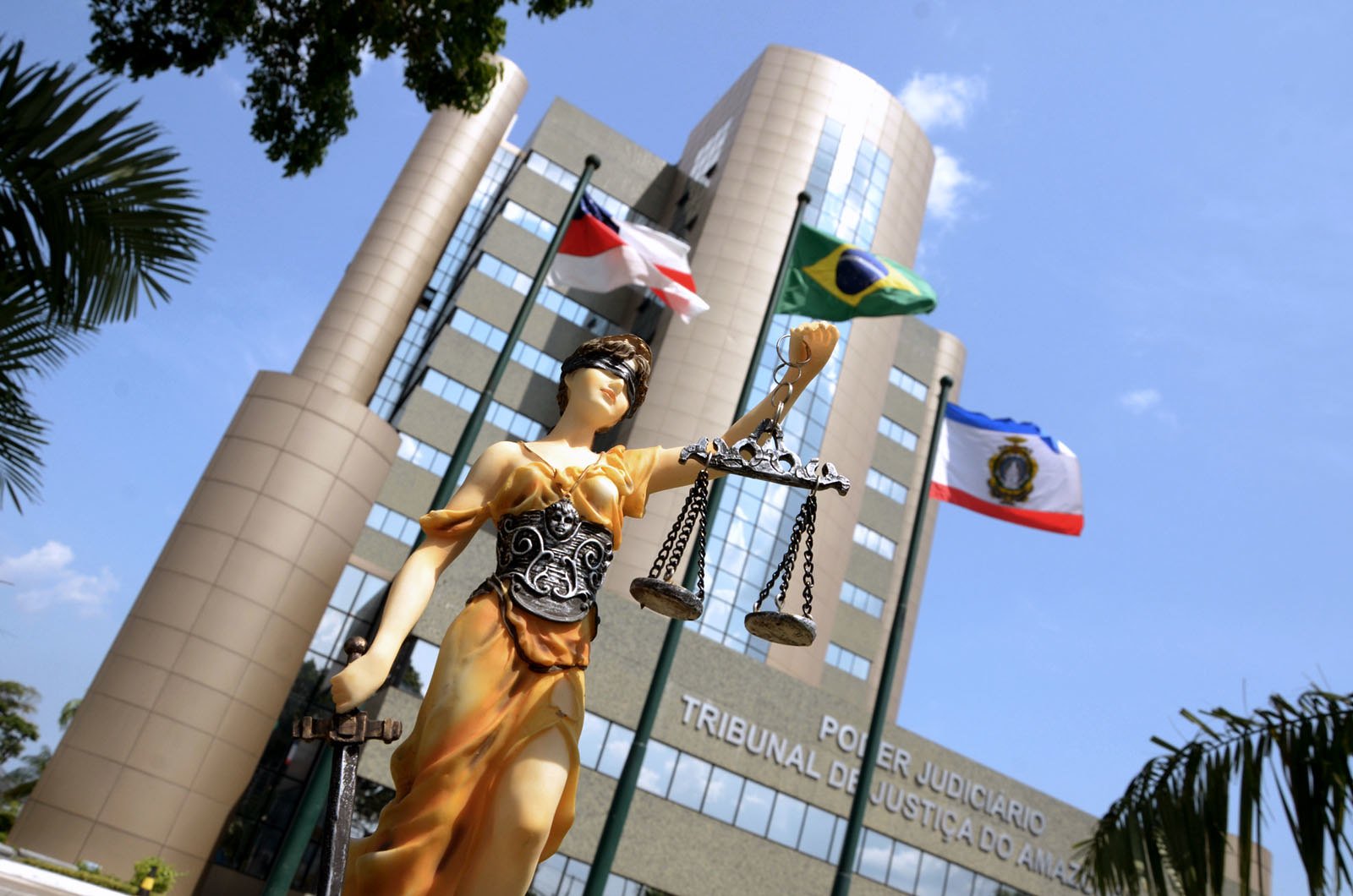 Aleam aprova aumento no número de desembargadores do TJAM até 2028