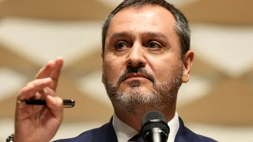 STF tem 3 votos para manter afastamento de Andrei Rodrigues da PF, mas Gilmar pede vista