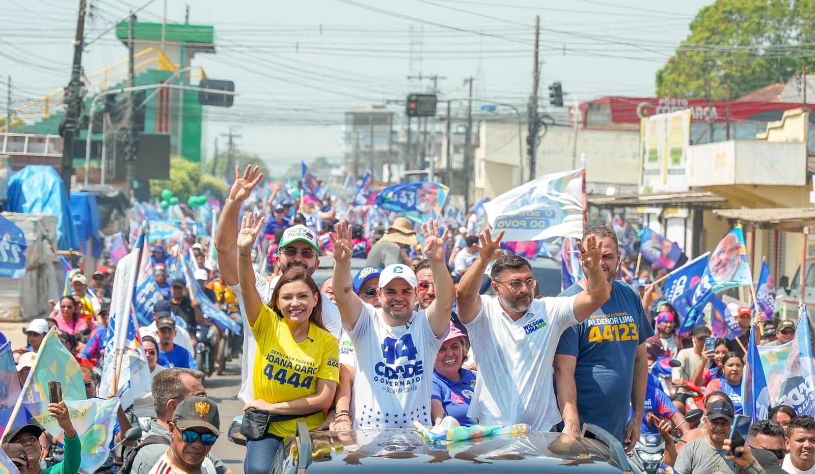 Roberto Cidade reúne apoiadores em Itacoatiara após percorrer cinco municípios