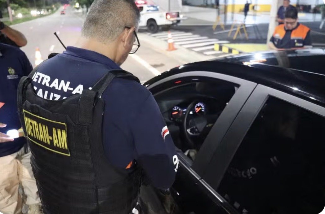 Detran-AM padroniza uso de câmeras corporais e proíbe equipamento na cintura