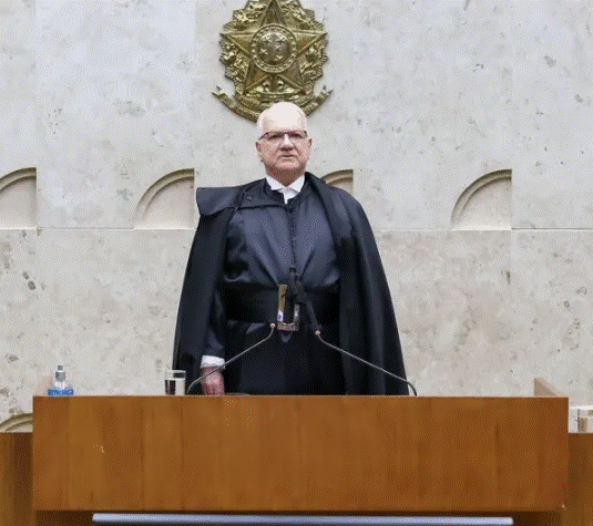 Fachin diz que 'STF deve julgar fatos, não pessoas', em sessão sobre Moraes