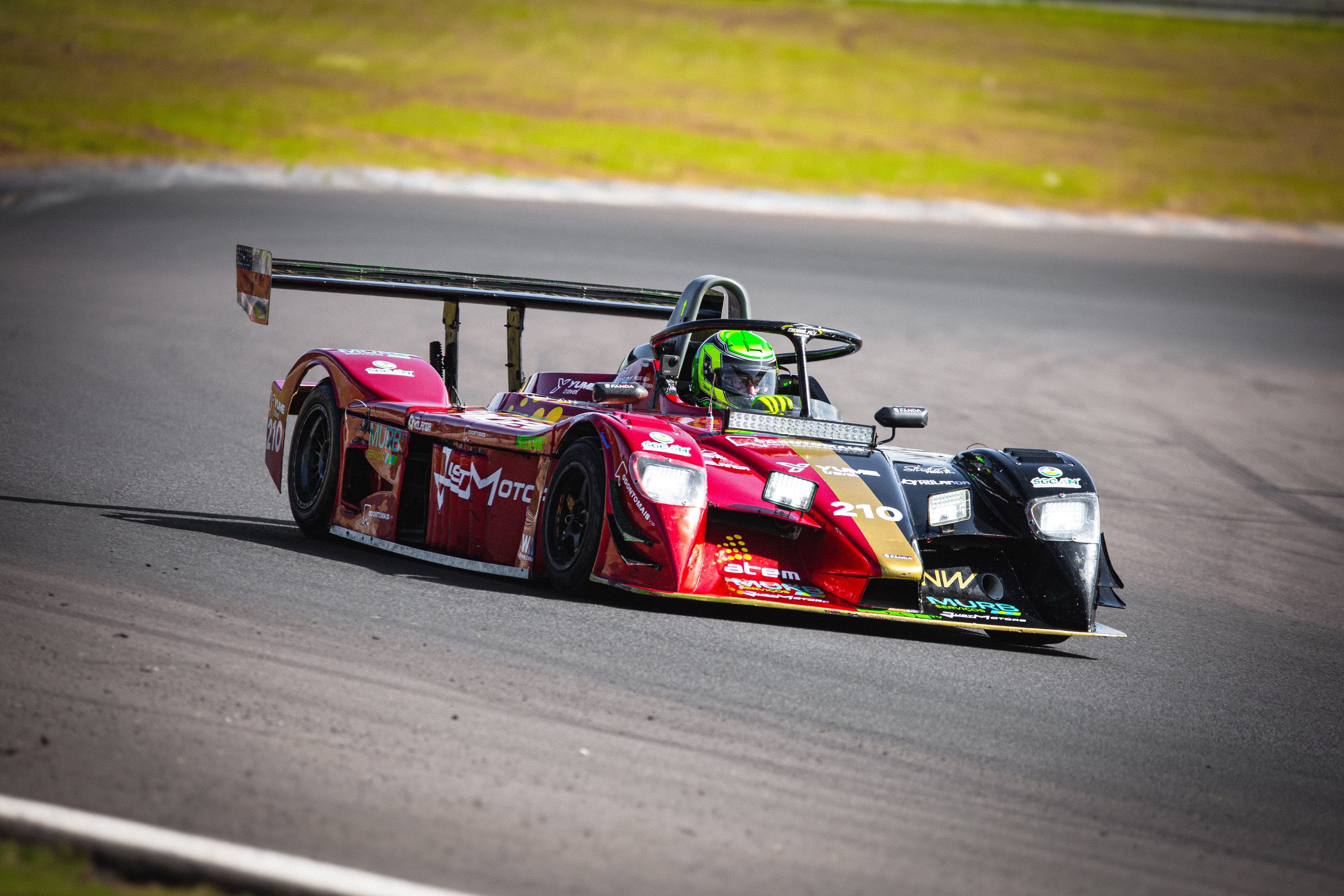 Pai e filho na frente: Dupla da Just Motors brilha na 5ª etapa do Road to 1000 Milhas