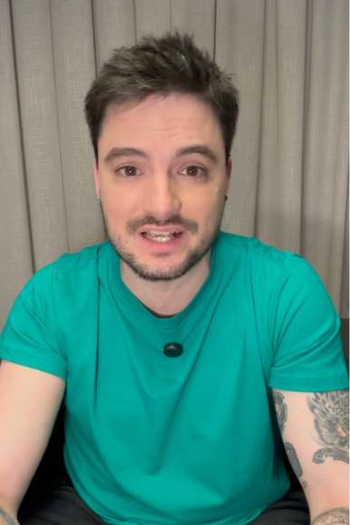 Felipe Neto se arrepende de divulgar bets: "pior coisa que fiz na vida"