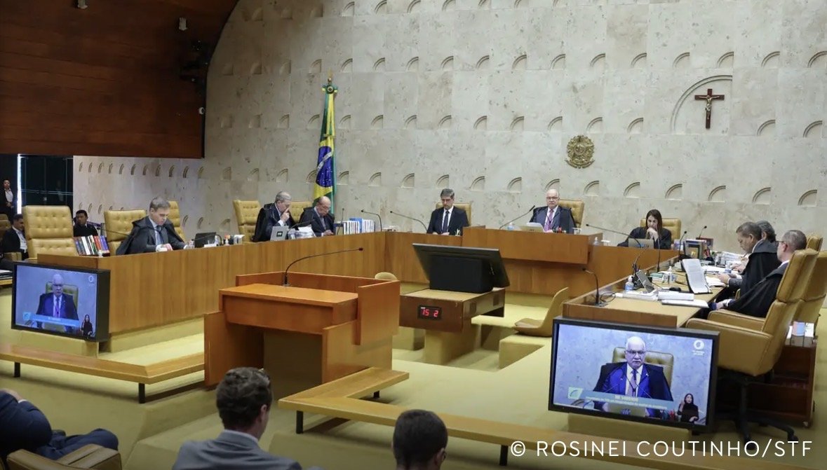 Sessão do STF é retomada sem menção a impasse entre ministros