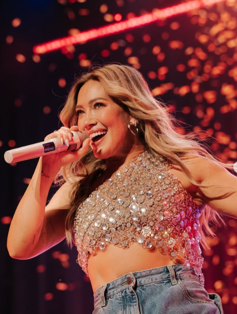 Hilary Duff anuncia data de show no Brasil